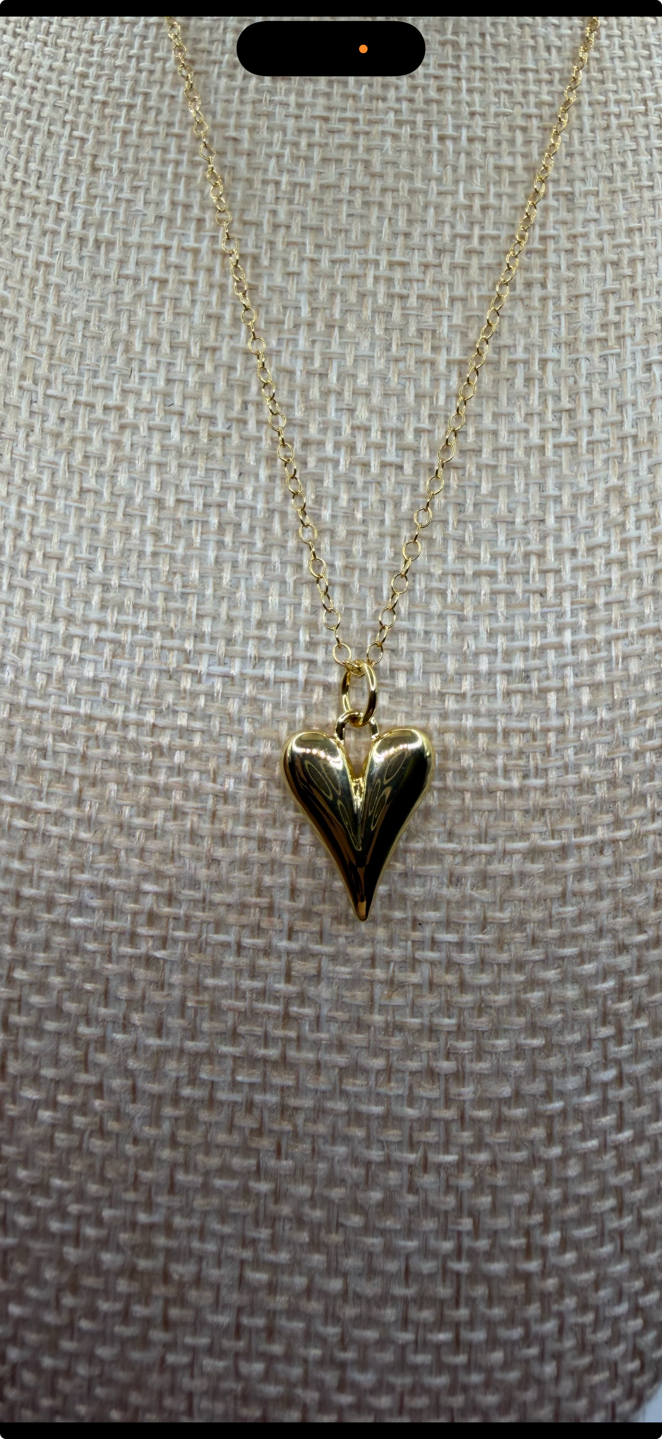 Gold filled sculptural heart necklace
Polished gold heart pendant
Minimal gold heart necklace
