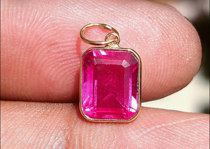 Emerald-cut pink sapphire stone in solid 18k gold bezel setting | Stacked by Jayneebell