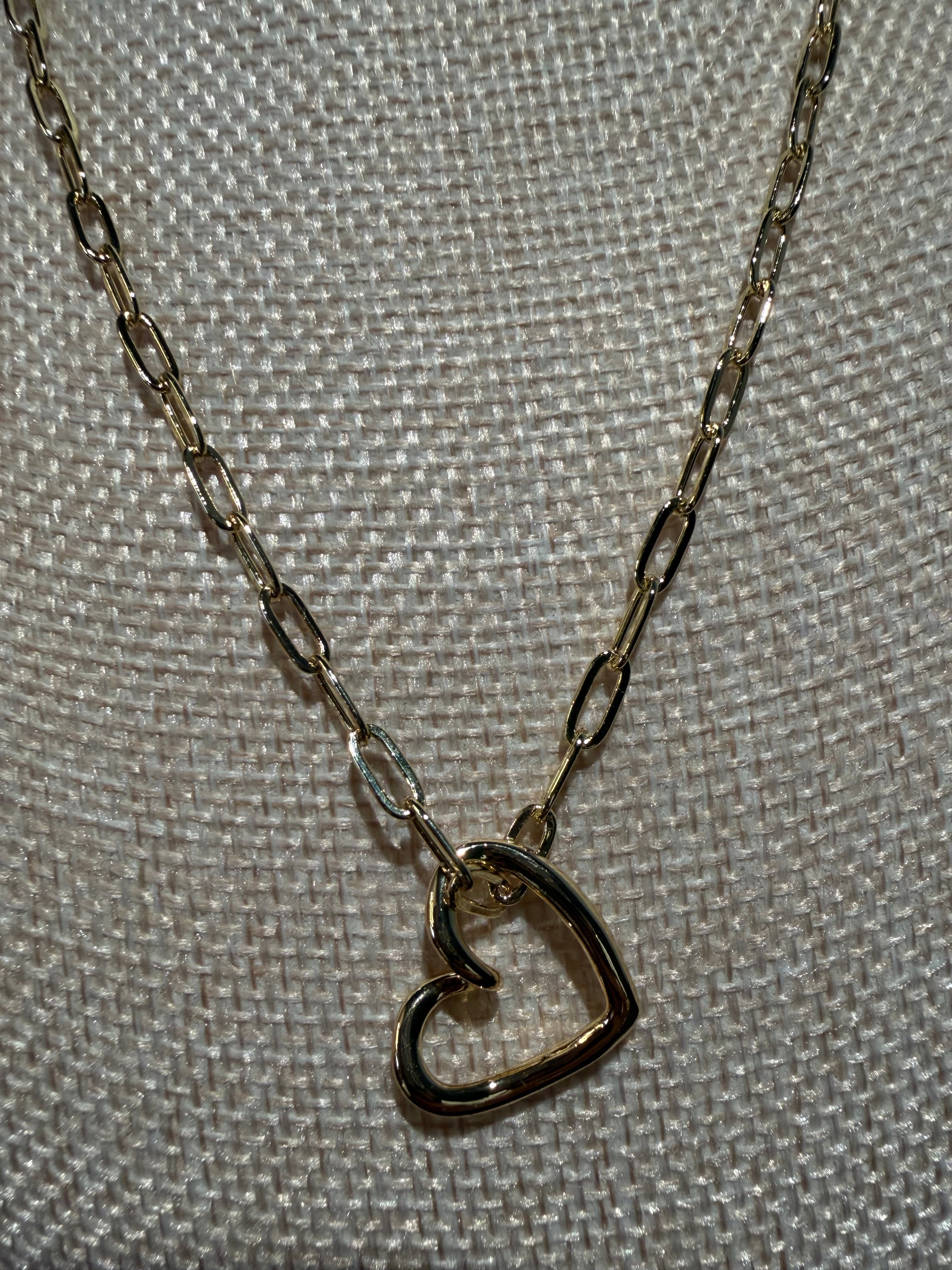 Gold open heart necklace on paperclip chain

Minimal gold heart necklace

Gold filled heart charm necklace